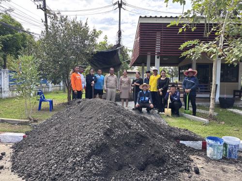 แขวงทางหลวงชนบทหนองคาย สำหรับการสนับสนุนหินเกล็ดสร้างสนามเปตอง 